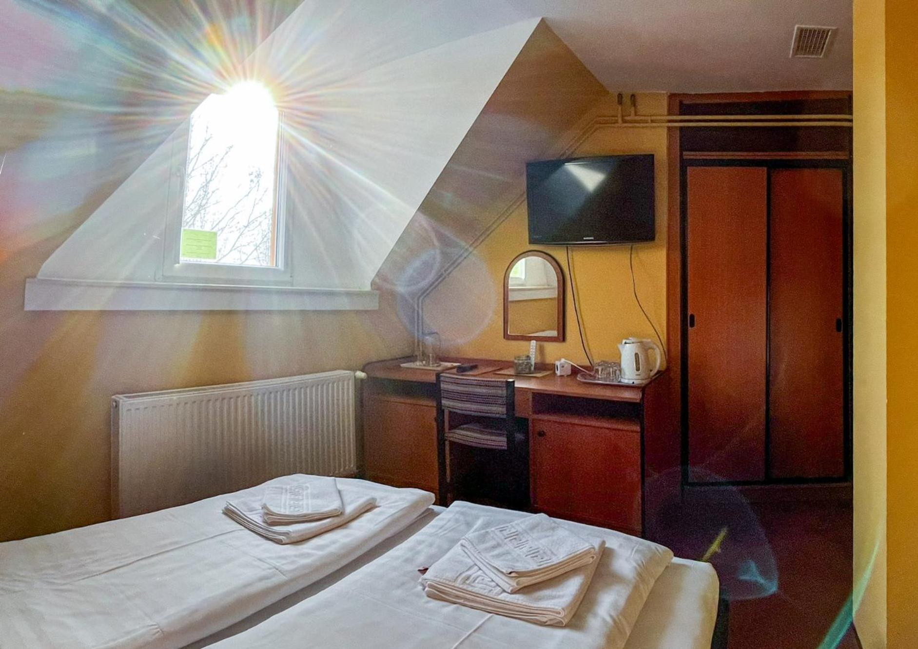 Kisviza Vendeghaz Hotell Baja Exteriör bild