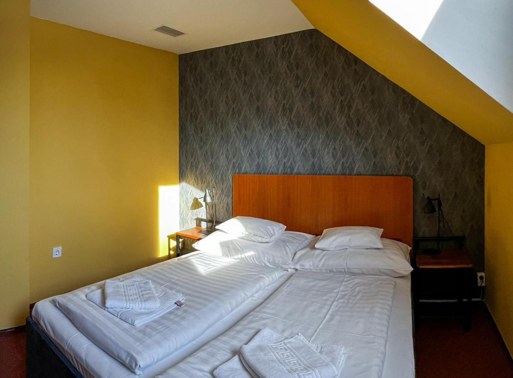 Kisviza Vendeghaz Hotell Baja Exteriör bild