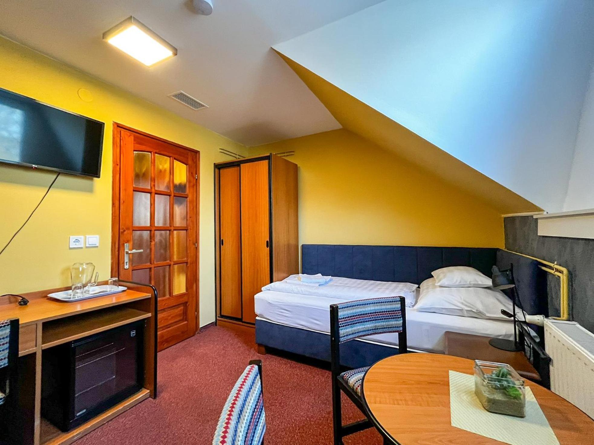 Kisviza Vendeghaz Hotell Baja Exteriör bild